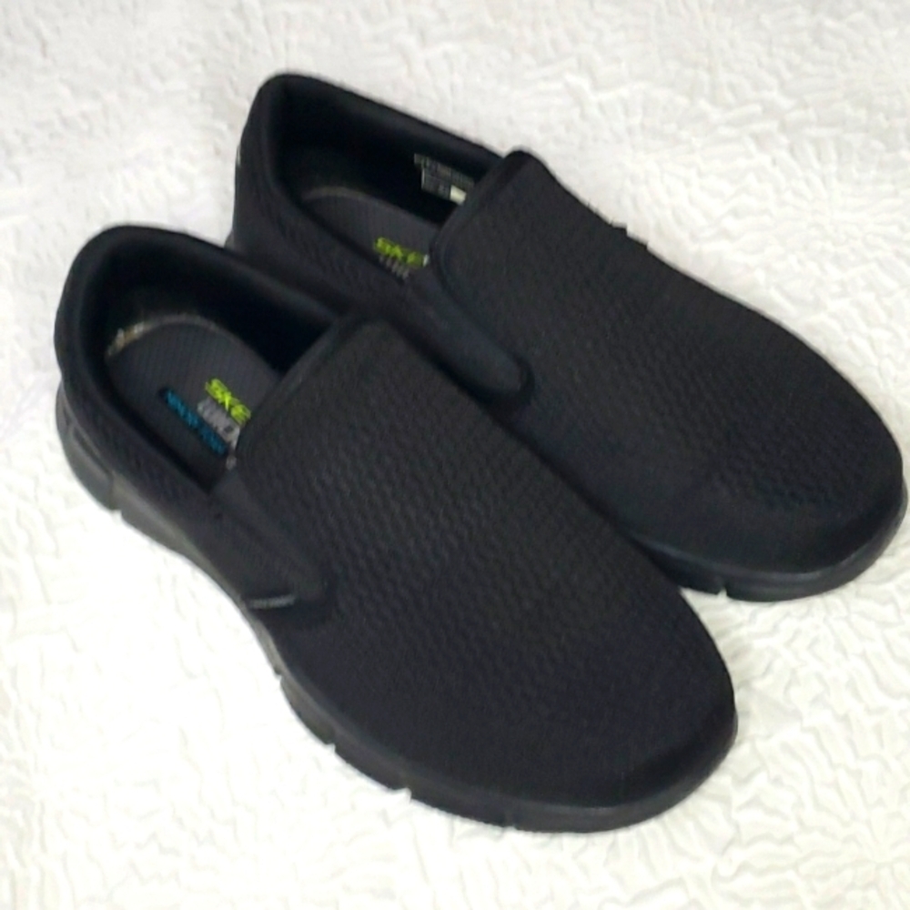 Skechers Mentt's Black Slip-On Equalizer Double Play Shoes, Size 7 WIDE FIT